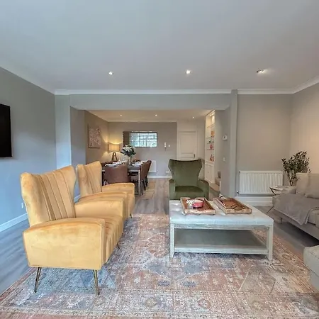 Holiday home Large 6 Bedroom Retreat In Holland Park London