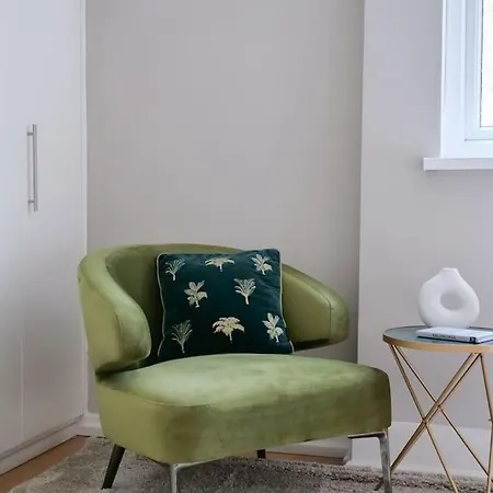 Holiday home Large 6 Bedroom Retreat In Holland Park