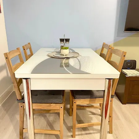アパート Crescent 2 Bedroom *
