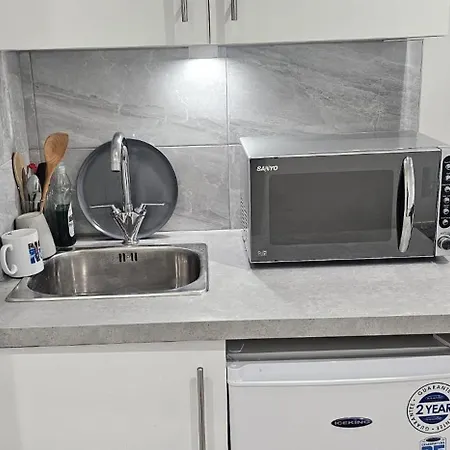 Peaches And Cream Apartment London