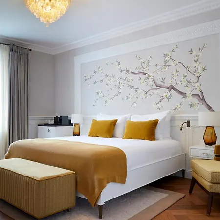2 Chesham Otel
