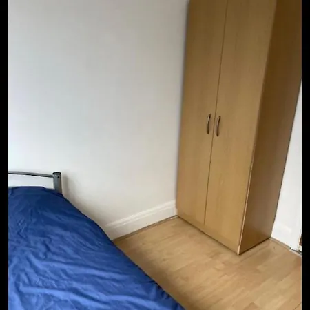 Merten Road Homestay szállás *