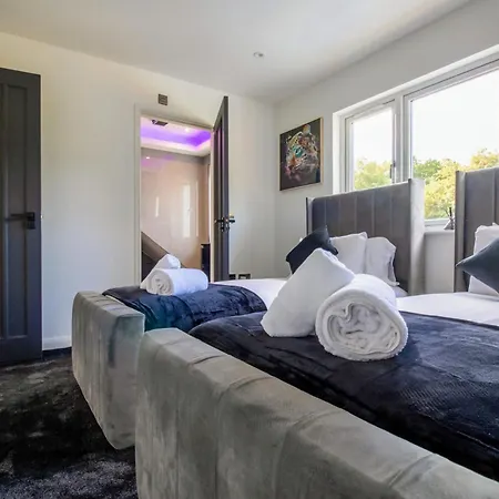Apartment Host & - 19 Hillside *