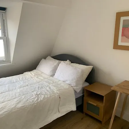 Spaciously Renovated 2bd Flat - Camden لندن