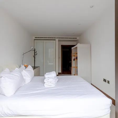 Stylish & Modern 1bd Flat - Chancery Lane! Londýn