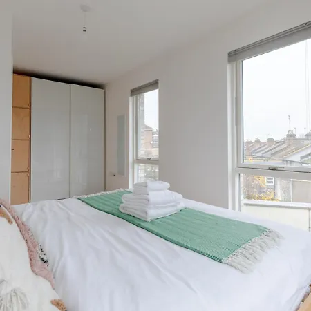 Appartamento & Modern 1bd Flat With Balcony Hackney!