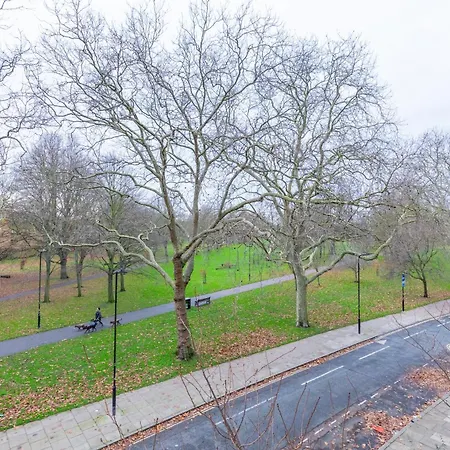 & Modern 1bd Flat With Balcony Hackney! Londra