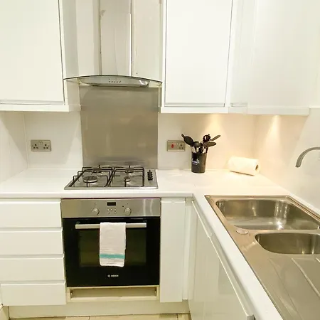 Roomy 3bd By Hampstead Heath!