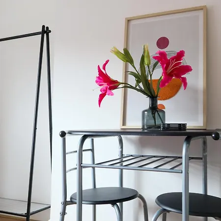 Apartment Zee Homes W6