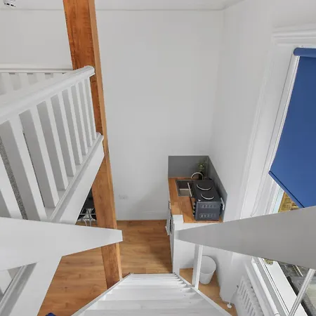 Zee Homes W6 London