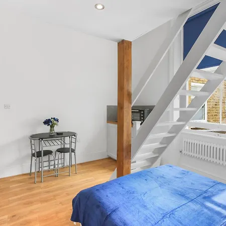Zee Homes W6 *