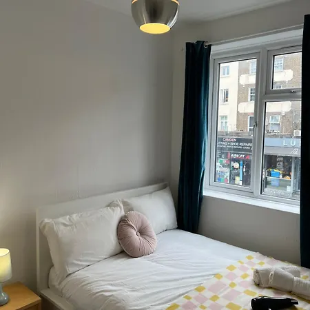 Guest house Lovely In Camden Town-central London