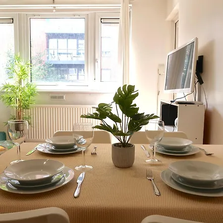 Apartment Chic 4-bed In Trendy Clerkenwell W Balcony And Walking Distance To Tube London