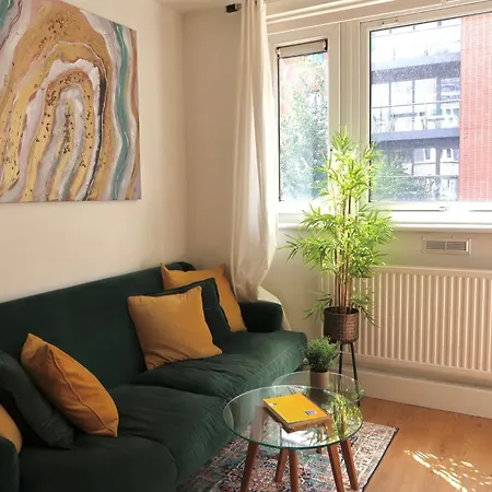 Chic 4-bed In Trendy Clerkenwell W Balcony And Walking Distance To Tube Apartment