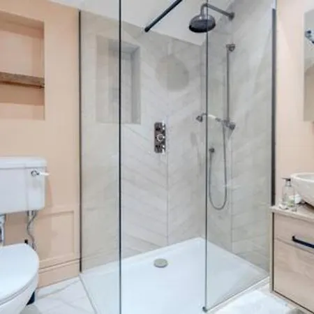 Fabulous Oasis For Unique Experience In Clapham Holiday home