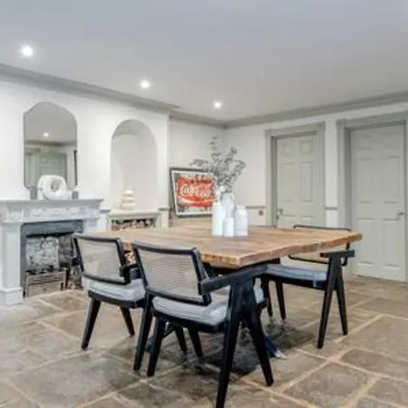 Holiday home Fabulous Oasis For Unique Experience In Clapham *