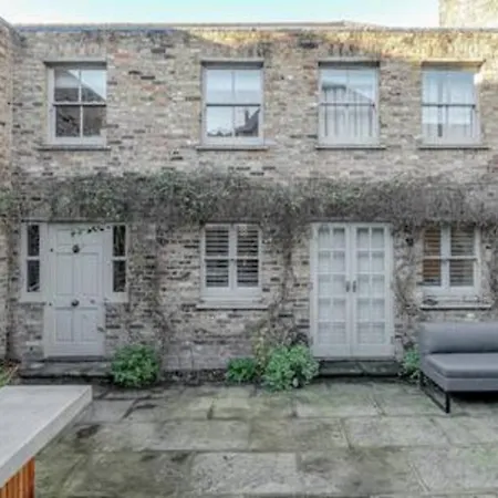 Holiday home Fabulous Oasis For Unique Experience In Clapham