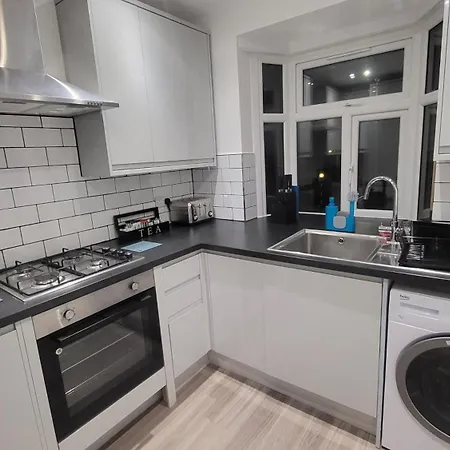 Apartment New Modern 2 With Garden And Parking Mill Hill