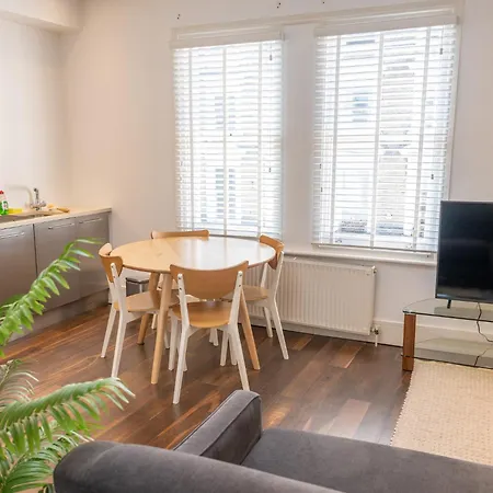 Pass The Keys - Hideaway In The Notting Hill Set شقة لندن