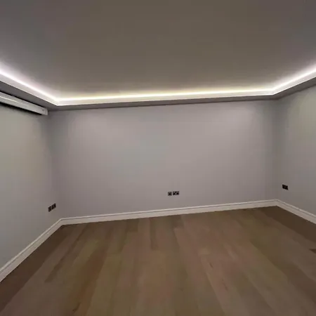 Villa Lovely 6 Bedroom House London