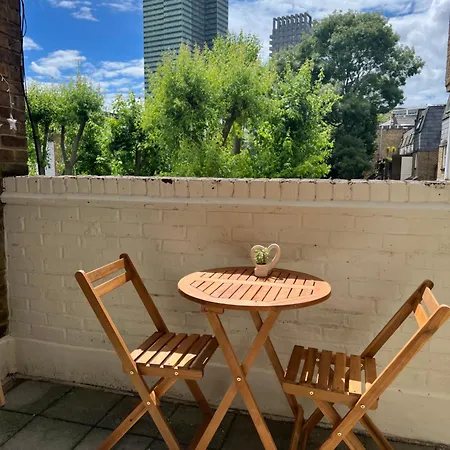 Lovely Entire Flat With Private Balcony In Euston-central Londres