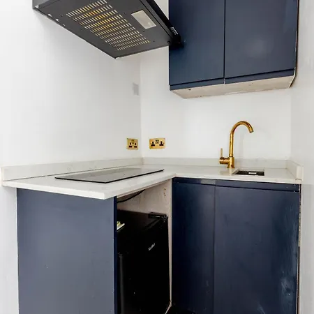 Hanbury Apartment