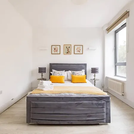 Apartment Wild Roses Serviced - Borough London