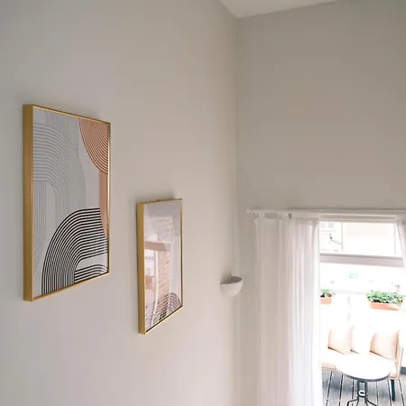 アパート Spacious Duplex Flat West For Families & Groups ロンドン