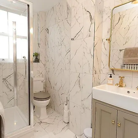 Lovely 2 Bed In Shoreditch On Quiet Side Street
