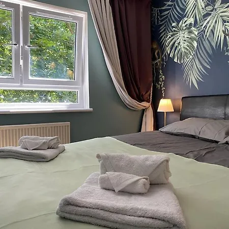 Apartment The Flower London