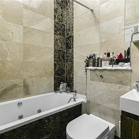 Luxury House London