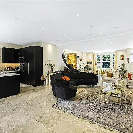 Luxury House Apartment