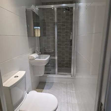 The Beverley - Victoria * London