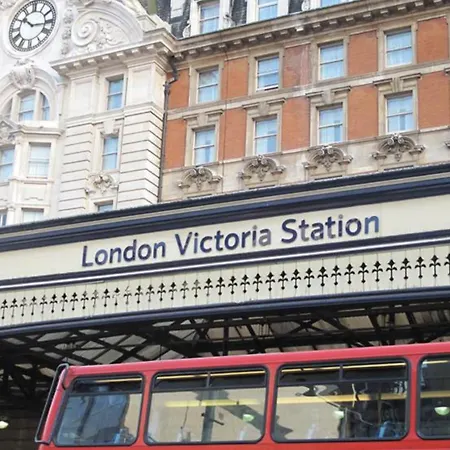 Cozy In Classic Victorian Home, Heart Of Pimlico S Homestay *
