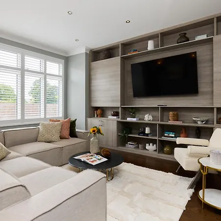 The Roehampton Place - Elegant 5bdr House With Garden And Parking Daire