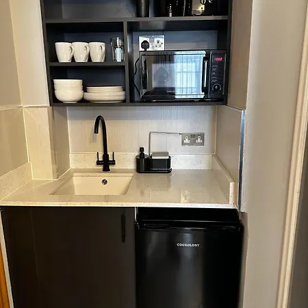 Fb2-fantastic Basement Good For 3 Near Hyde Park Apartment London