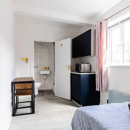 Apartment Hanbury London