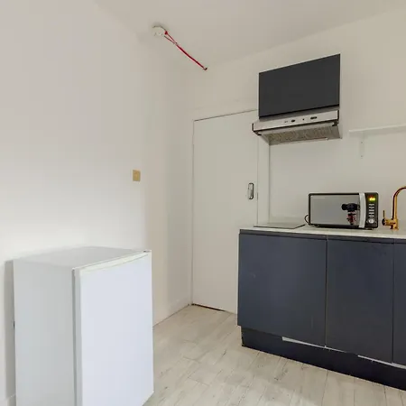 Hanbury Apartment *