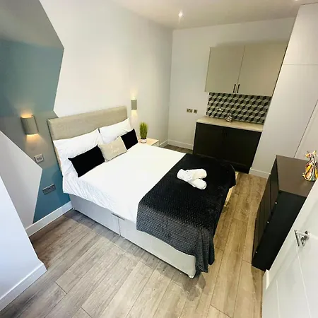 Sw18 Great Location Perfect For Tourist Guest house London