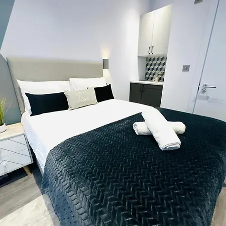 Sw18 Great Location Perfect For Tourist Guest house