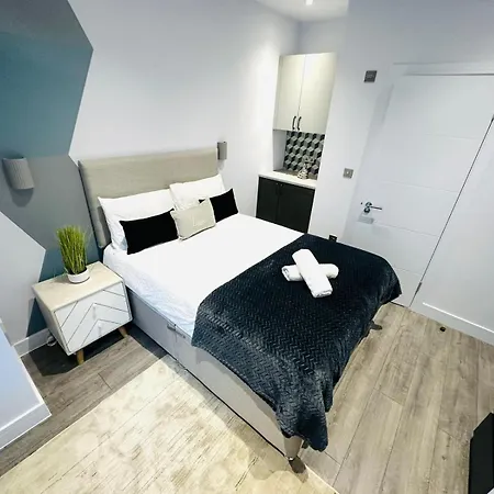 Sw18 Great Location Perfect For Tourist Guest house