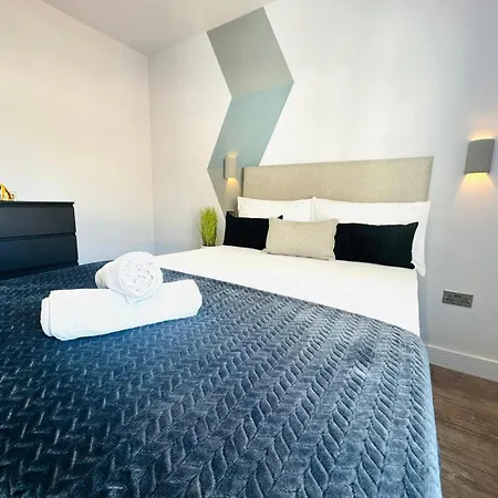 Sw18 Great Location Perfect For Tourist * London