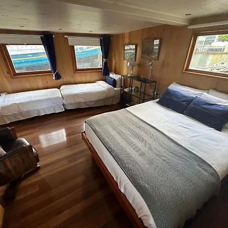 Botel Le Sorelle