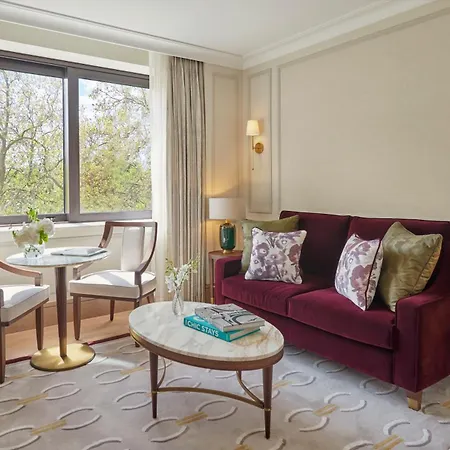 Jumeirah Carlton Tower