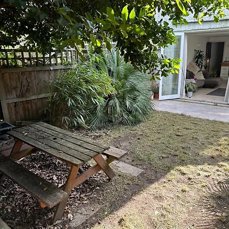 Modern, Spacious 1 Bedroom Garden Flat Sw18 * London
