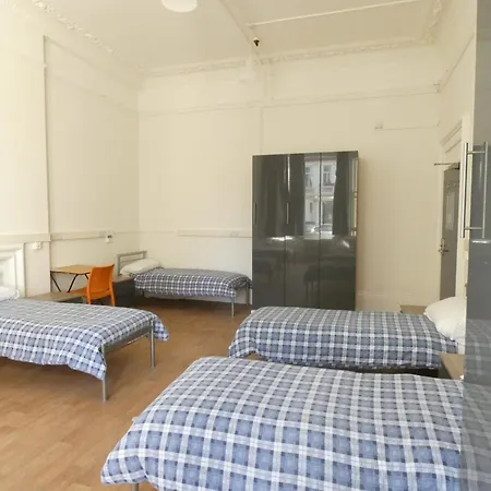 Hostel Halpin House *
