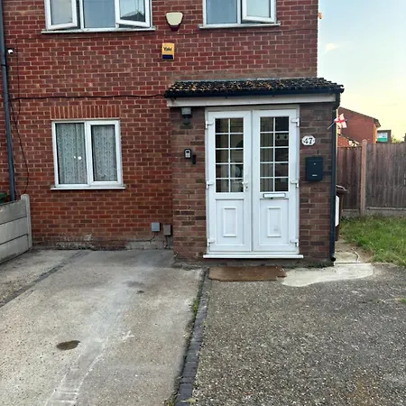 Sariyu Space Barking * Barking (Greater London)