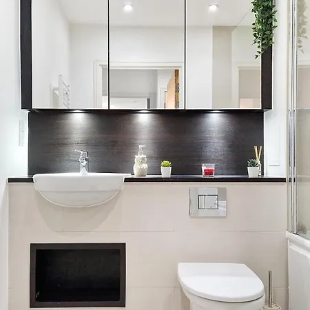 Excel Centre 2 Bedroom Flat In East Apartment London
