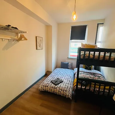 Kilburn Guest