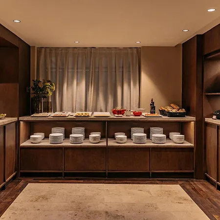 Hotel The Caesar Londra